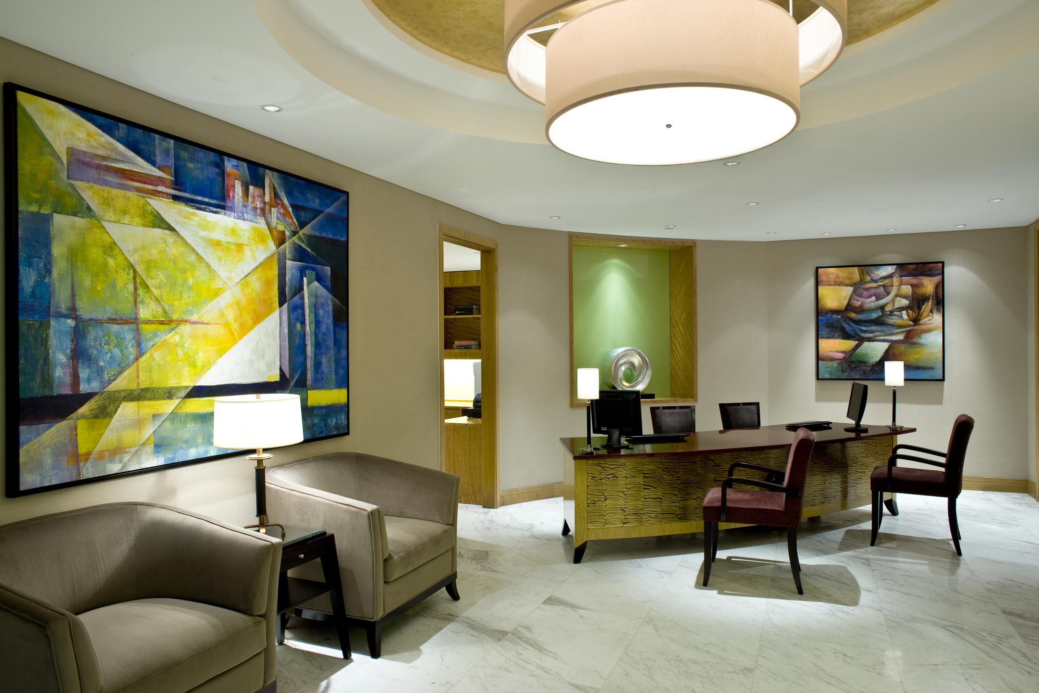 she384bc-69970-Business Center.jpg